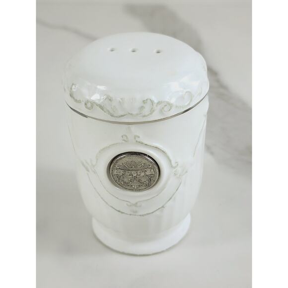 D'Lusso Salt & Pepper Shakers Home Collection Ceramic 3 1/4" White Pewter Vtg - Picture 10 of 11